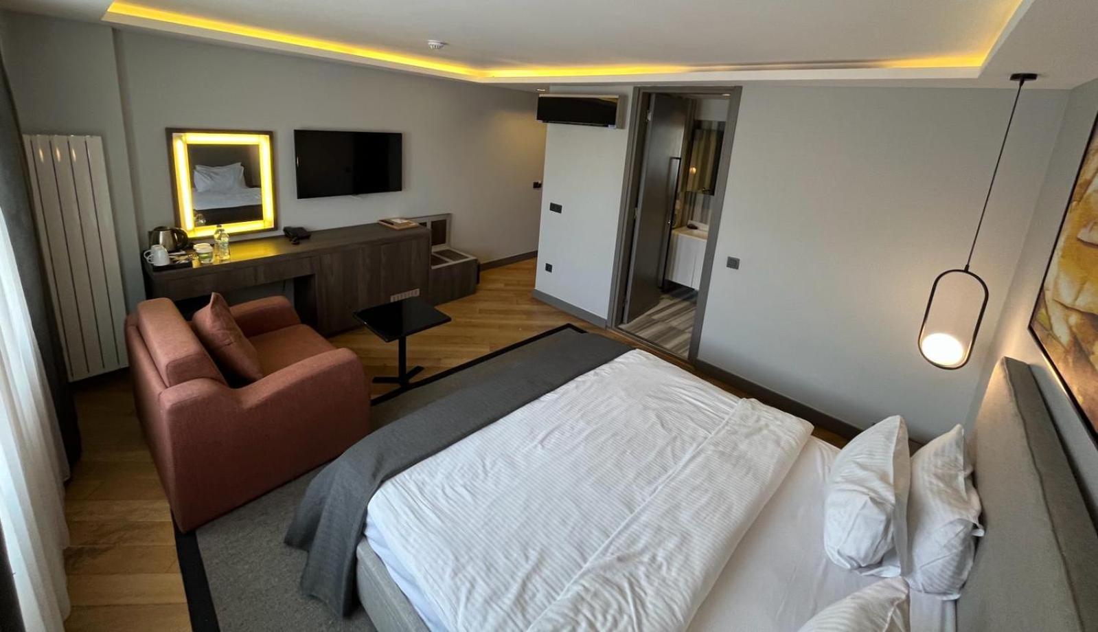 The Capital Suites Istanbul Exterior photo