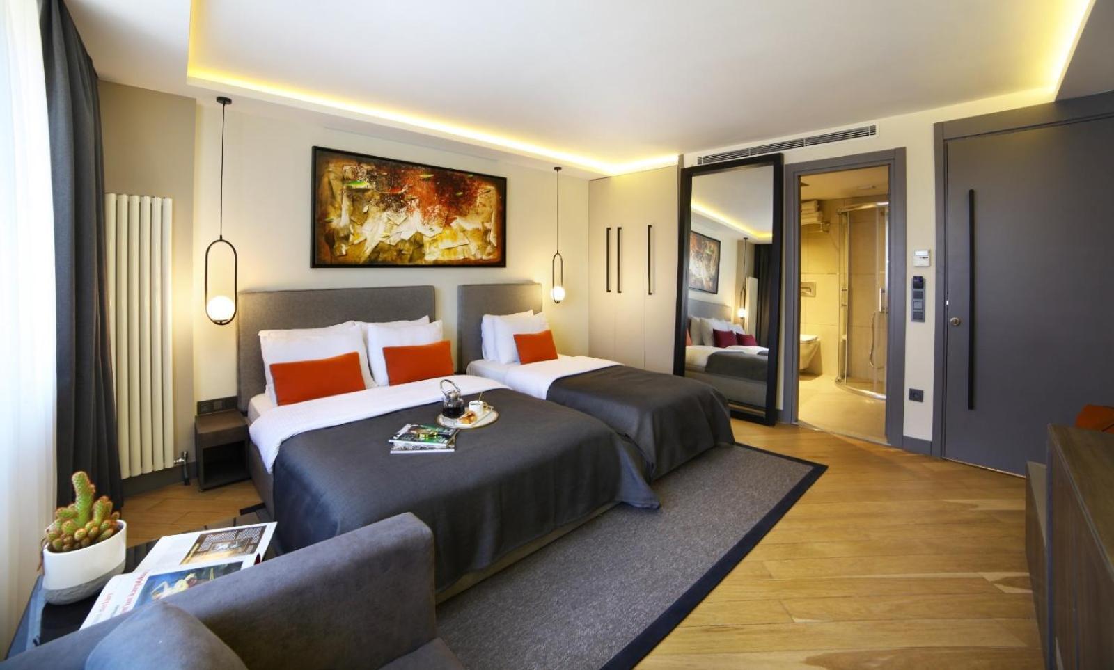 The Capital Suites Istanbul Exterior photo